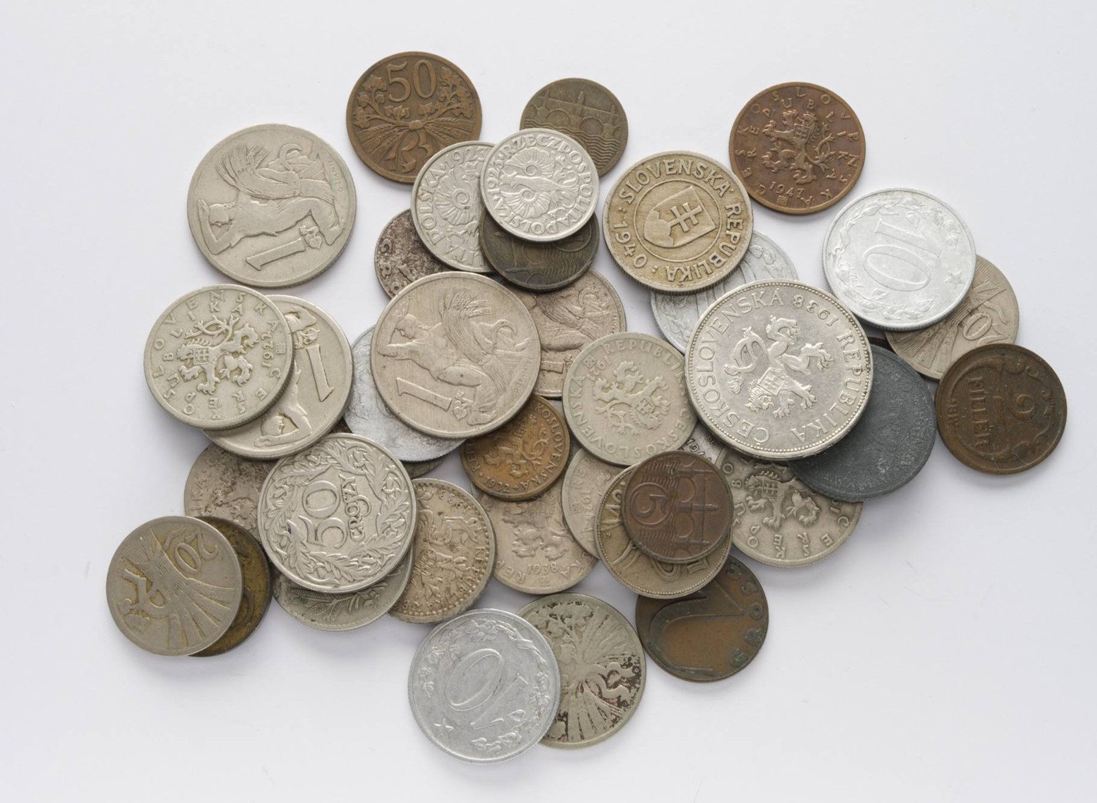 SOUBOR OBĚŽNÝCH MINCÍ - 40 KS