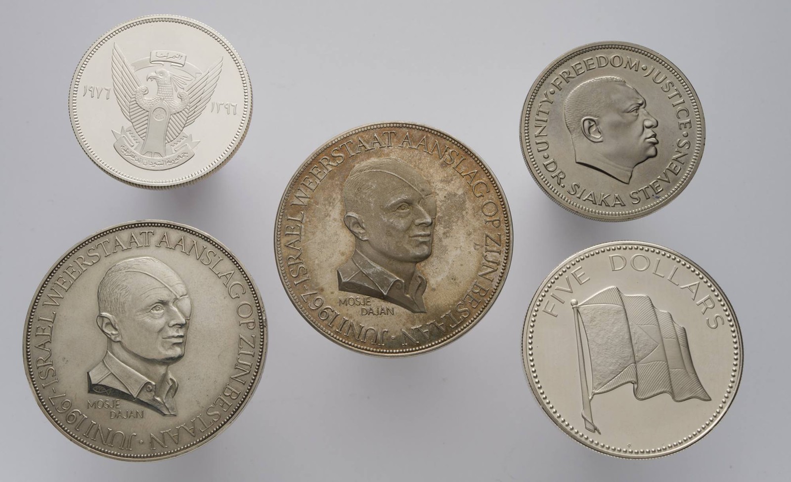 SOUBOR 5 MINCÍ A MEDAILÍ (AG, CUNI)