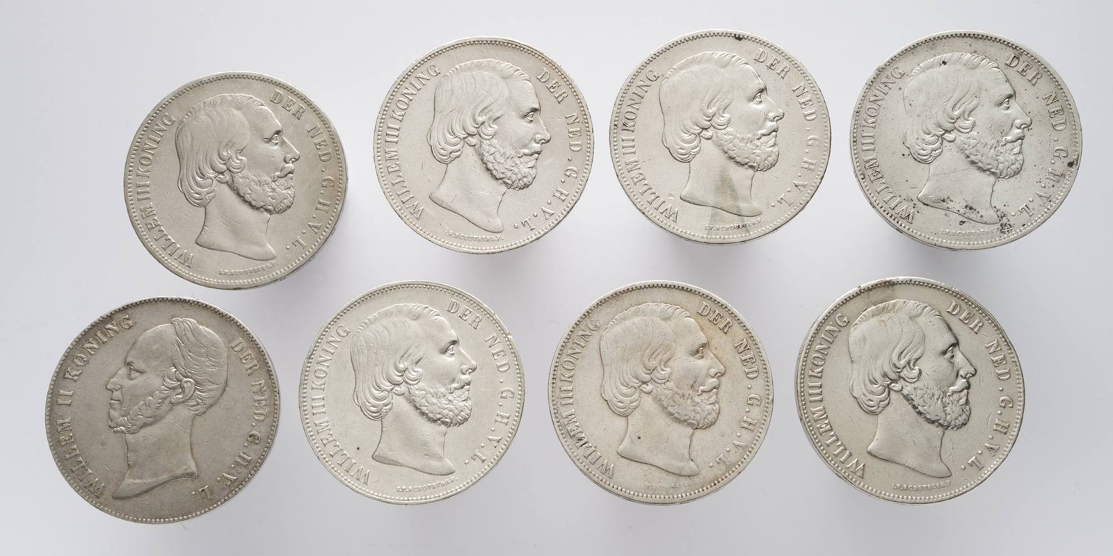 8 STŘÍBRNÝCH MINCÍ 2½ GULDEN