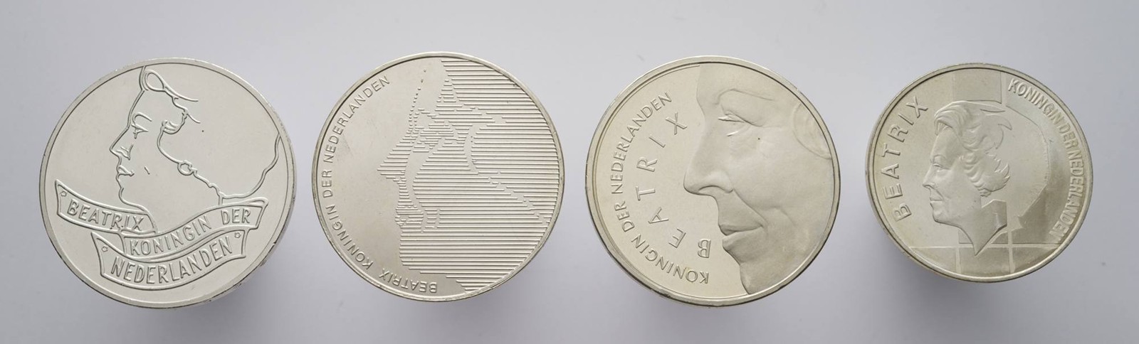 4 STŘÍBRNÉ MINCE 50 GULDEN A 10 GULDEN