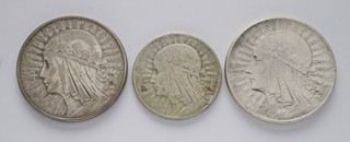 TROJICE STŘÍBRNÝCH MINCÍ