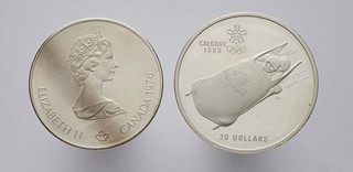 DVOJICE STŘÍBRNÝCH PAMĚTNÍCH MINCÍ