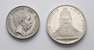 DVĚ STŘÍBRNÉ MARKY