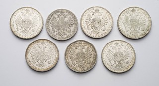 SOUBOR 7 STŘÍBRNÝCH ZLATNÍKŮ