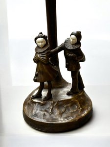 Peter Tereszczuk (1857 - 1963) - Figurální stolní bronzová lampa