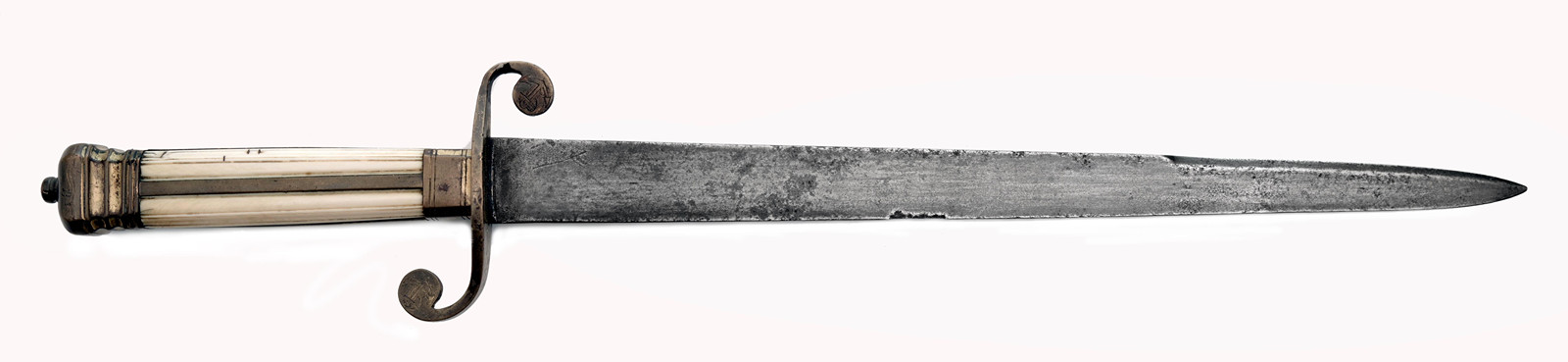 Námořní důstojnický kordík (dirk)