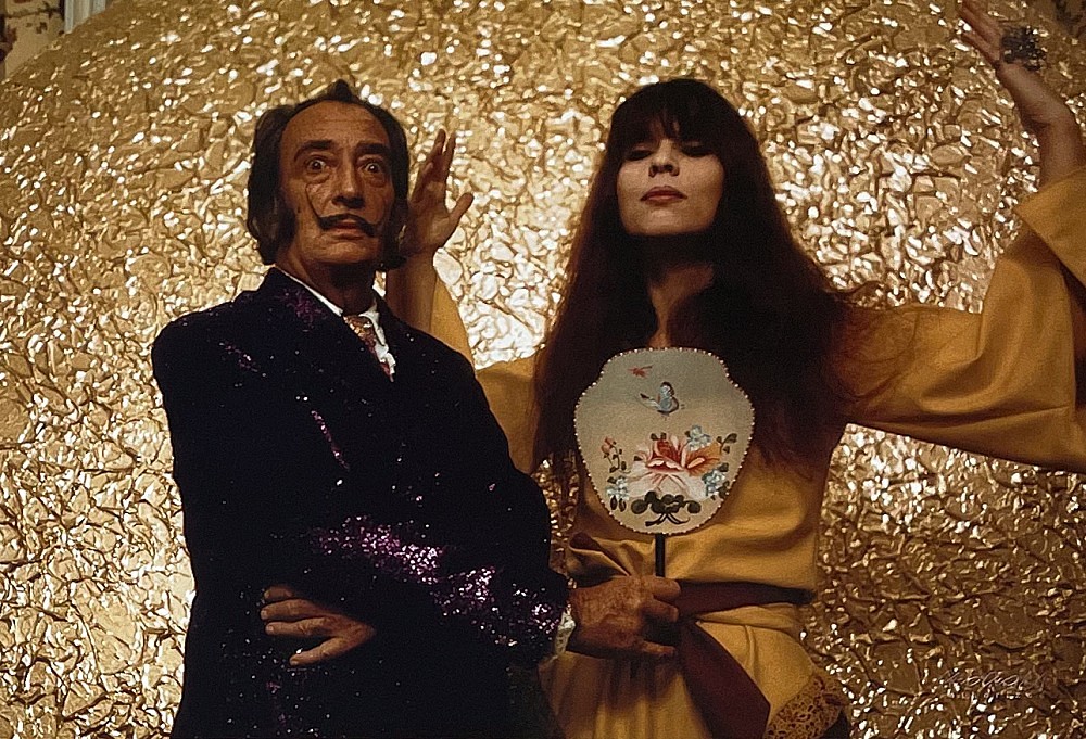 Václav Chochola (1923 - 1977) - Salvador Dalí, Sofi Clarewein a model slunce, Paris