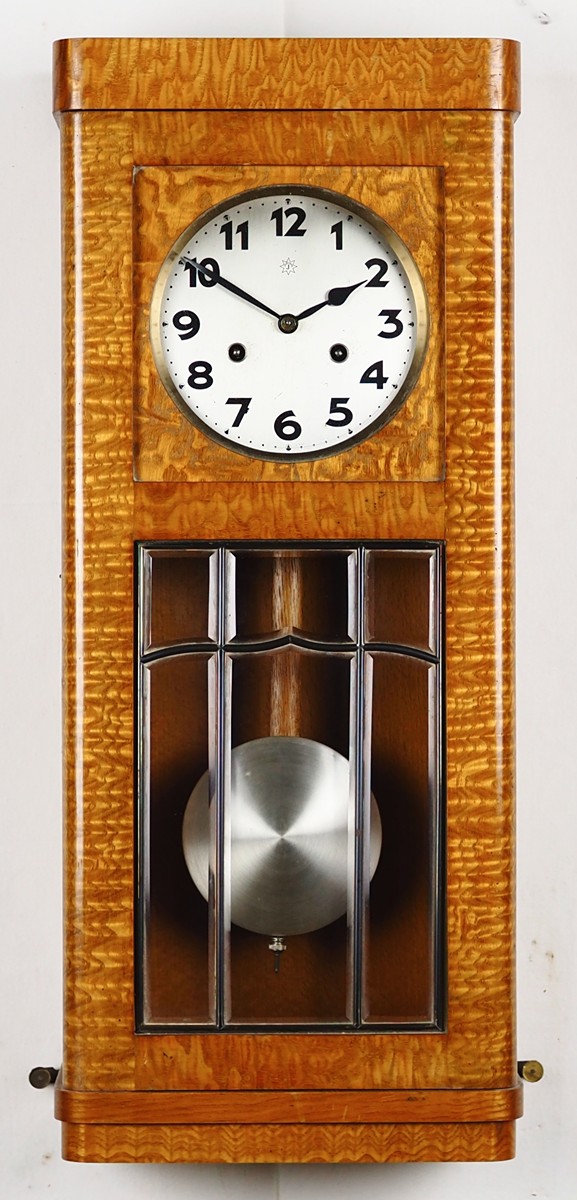 Junghans - Hodiny pérové