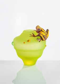 František Jungvirt (1996) - "Plush animals" váza se žabkou 