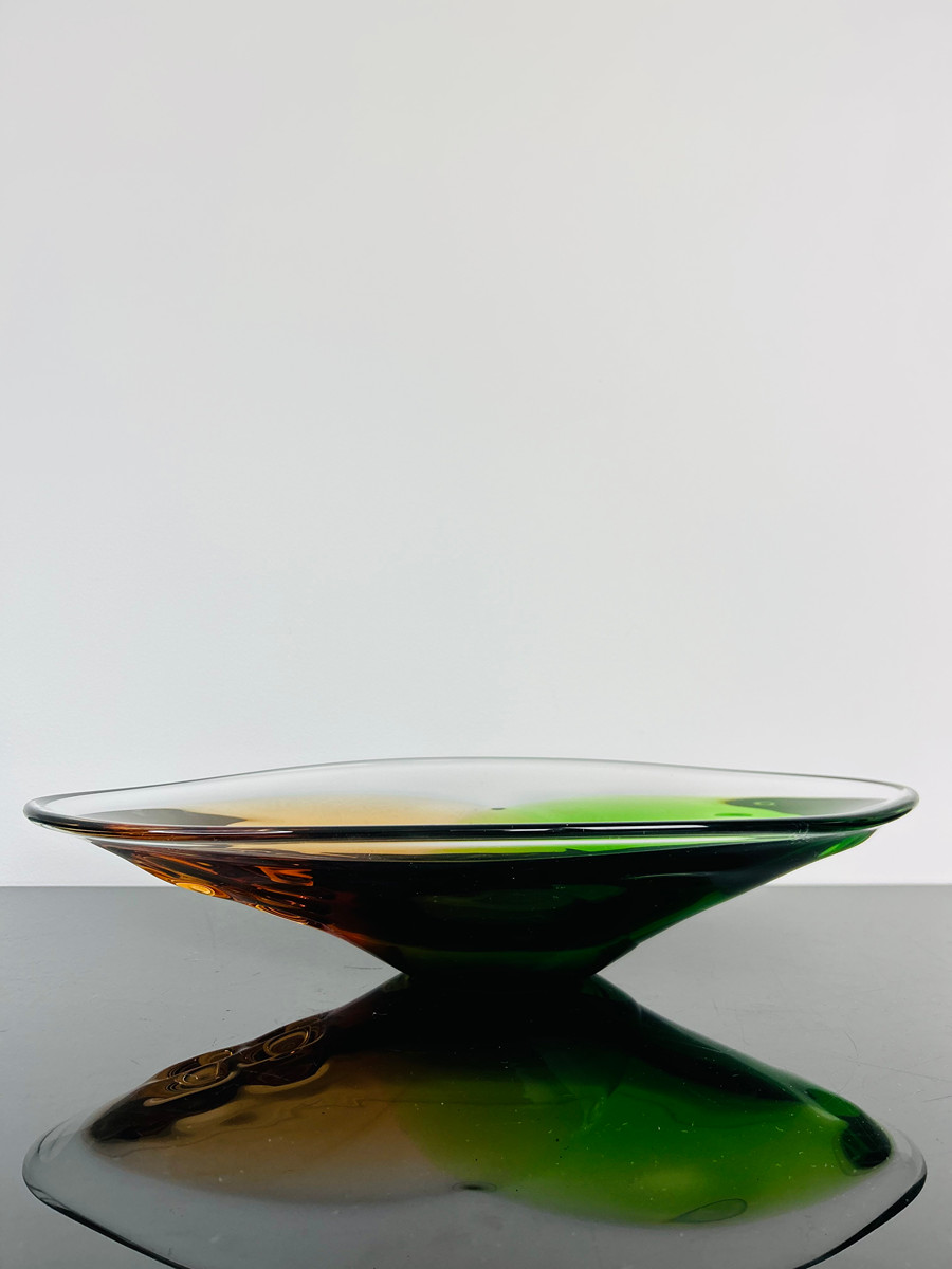 Ladislav Paleček (*1933) - Velká mísa ambrovo-zelená, Škrdlovice 42cm