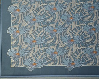 Alfons Mucha (1860 - 1939) - Alfons Mucha šátek - Květiny na modrém pozadí