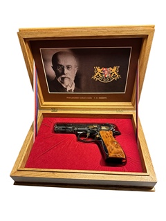 ČESKÁ ZBROJOVKA - CZ 75 B REPUBLIKA - LIMITOVANÁ EDICE