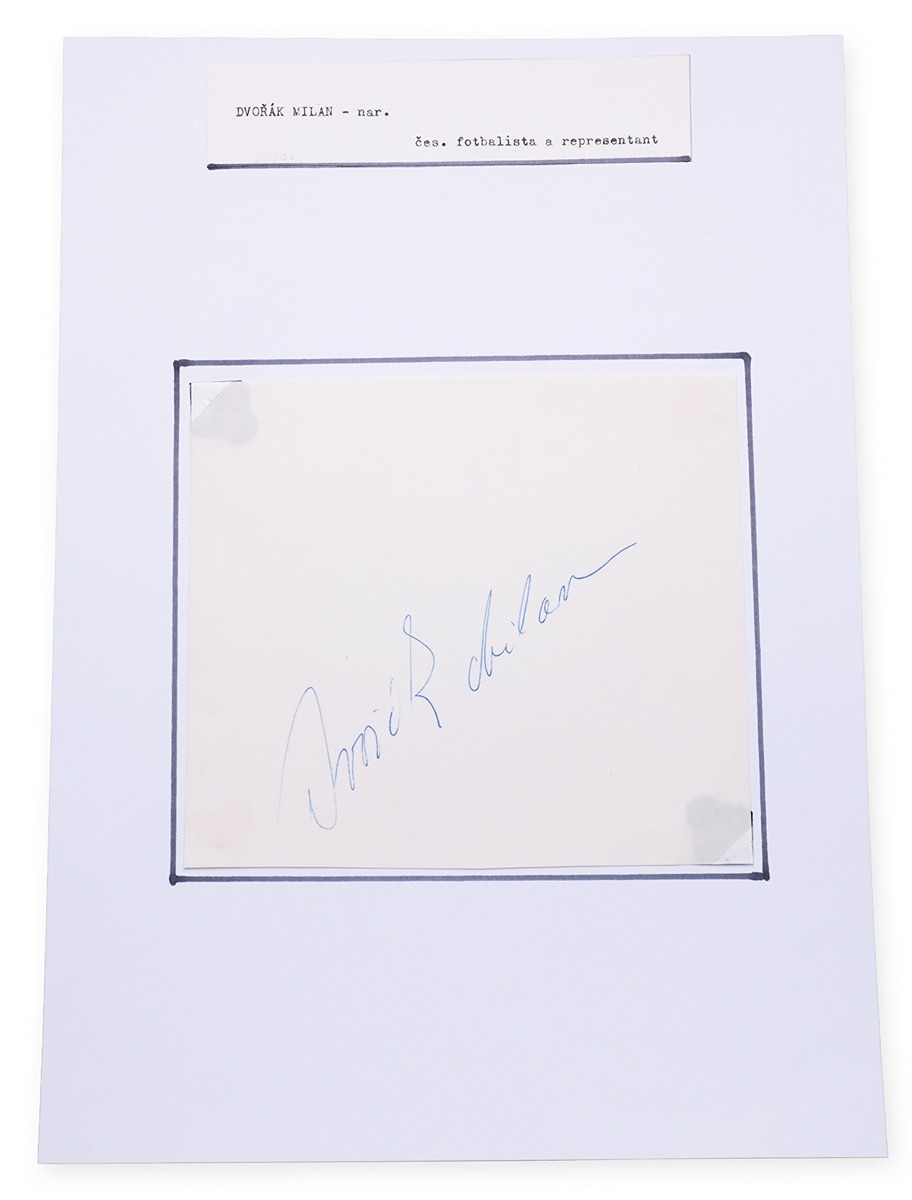 Milan Dvořák (1934 - 2022) - Podpis na kartičce