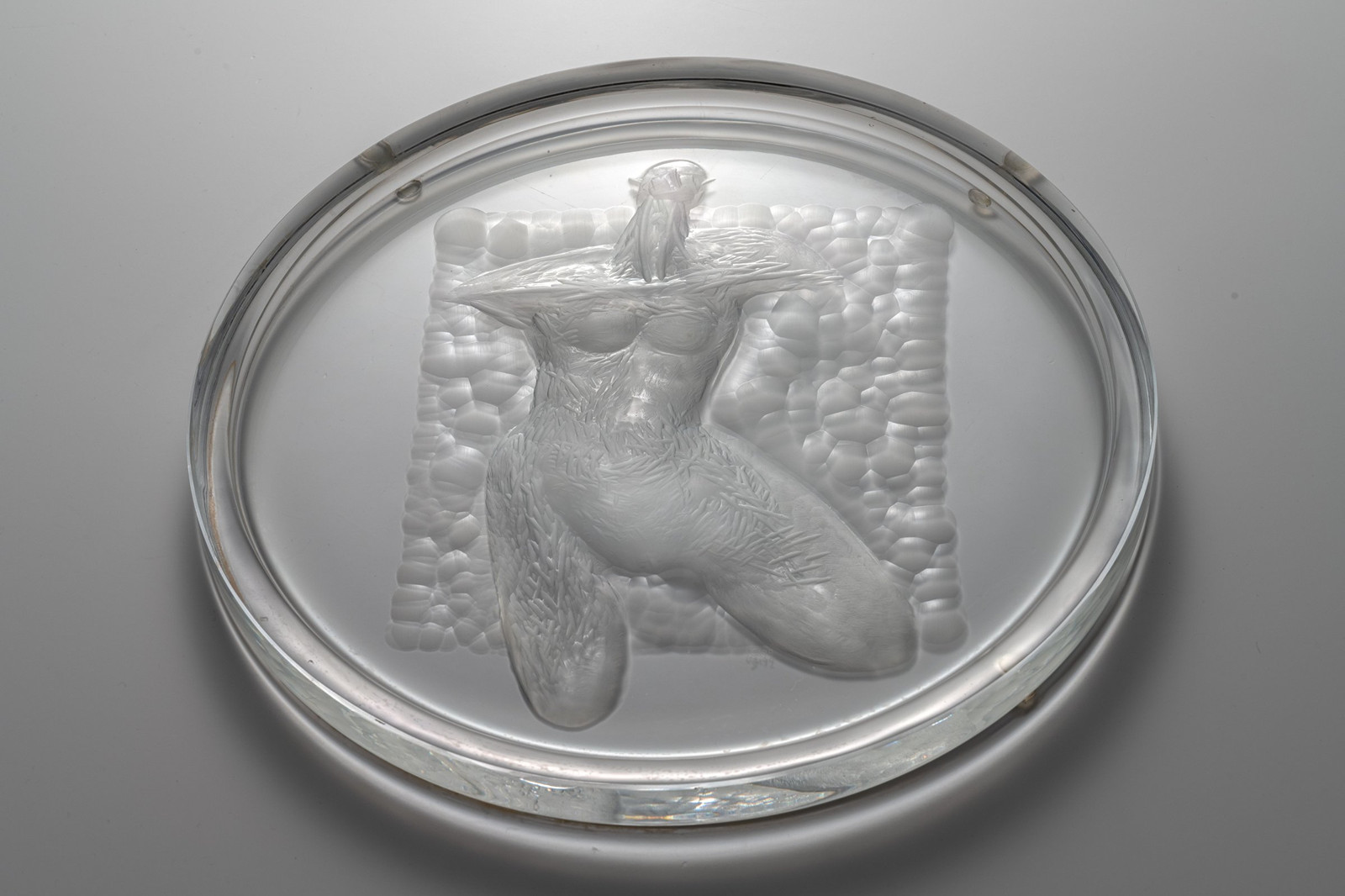 TRAY WITH FEMALE NUDE