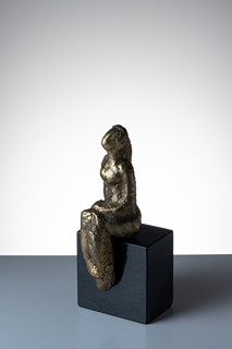 SITTING