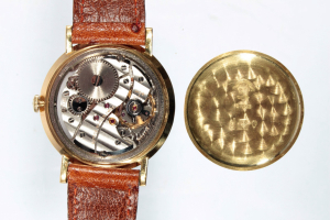 Zlaté náramkové hodinky ULYSSE NARDIN Caliber N65