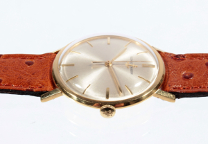 Zlaté náramkové hodinky ULYSSE NARDIN Caliber N65
