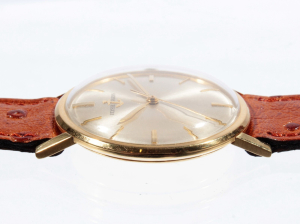 Zlaté náramkové hodinky ULYSSE NARDIN Caliber N65