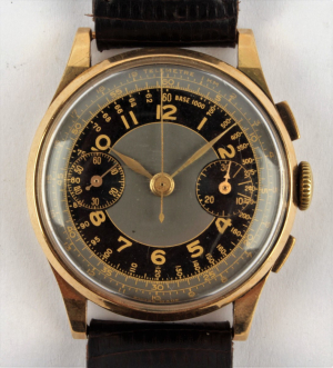 Zlaté náramkové hodinky - chronograf 