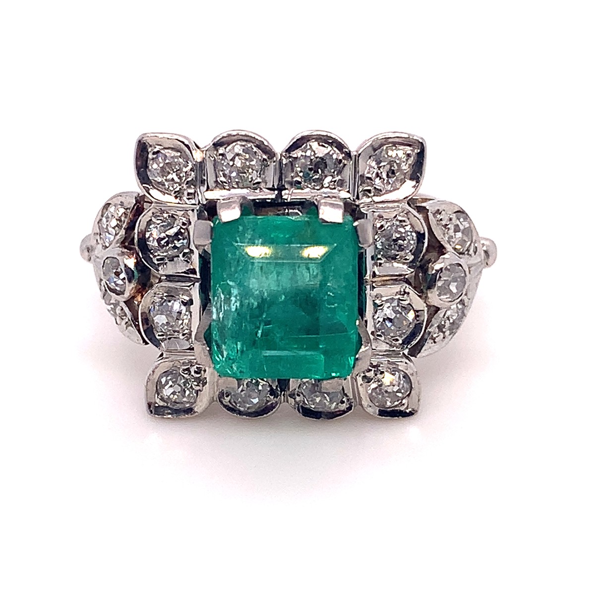 Prsten s diamanty a smaragdem | Art deco | Československo 1930 | platina | znalecký posudek