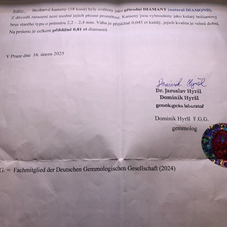 Prsten s diamanty a smaragdem | Art deco | Československo 1930 | platina | znalecký posudek