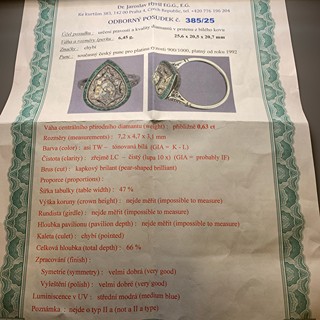 Prsten s diamanty a smaragdy | Art deco | platina | Československo 1930 | znalecký posudek