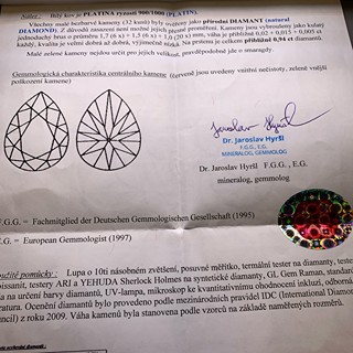 Prsten s diamanty a smaragdy | Art deco | platina |  Československo 1930 | znalecký posudek