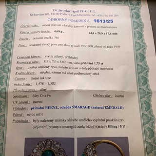 Prsten s diamanty a smaragdem | Art deco | Československo 1935 | znalecký posudek