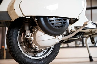 PIAGGIO VESPA PK 50 S "NOVÁ NIKDY NEJETÁ"