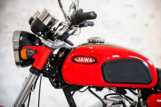 JAWA 250/597 CALIFORNIAN 4T (pouze 10 ks)