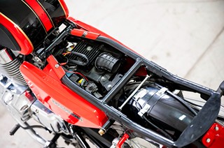 JAWA 250/597 CALIFORNIAN 4T (pouze 10 ks)