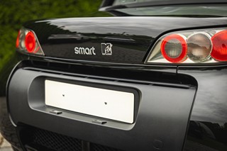 SMART ROADSTER “LIMITED MTV EDITION / JEN 323 KM”