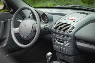 SMART ROADSTER “LIMITED MTV EDITION / JEN 323 KM”