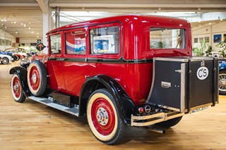 PRAGA GRAND “LUXUSNÍ LIMUZÍNA”