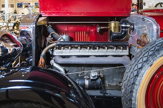 PRAGA GRAND “LUXUSNÍ LIMUZÍNA”