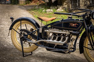 ACE FOUR SPORTING SOLO