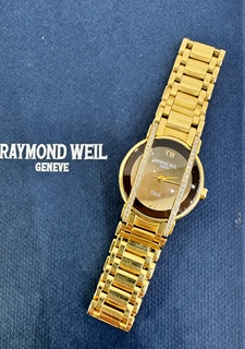 Luxusní zlaté dámské hodinky s brilianty 18K I Raymond Weil