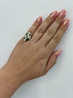 Zlatý prsten s přírodními diamanty a perlami Akoya