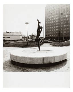 Jiří Kryštůfek (1932 - 2016) - Radost z mládí (velká bronzová plastika)
