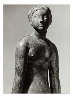 Jiří Kryštůfek (1932 - 2016) - Děvče s hruškou - studie (velká sádrová plastika)