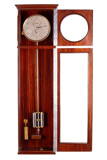 Mahagonový regulátor | Strasser & Rohde, Glashütte