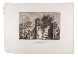 Giovanni Battista Piranesi (1720 - 1778) - Reliquiae substructionum, ac rudera theatri Balbi, hodie tumulus in regione, quae dicitur Regulae