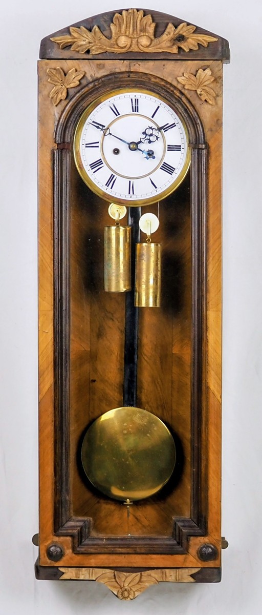 Hodiny 2 závaží  Gustav Becker