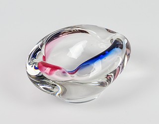 Josef Hospodka – Popelník, hutní sklo