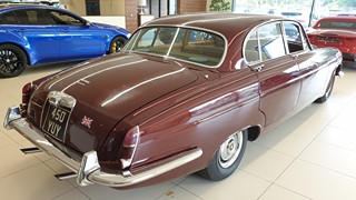 Jaguar Mark X