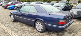 Mercedes Benz 124 coupé