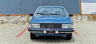 Audi 100