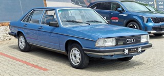 Audi 100