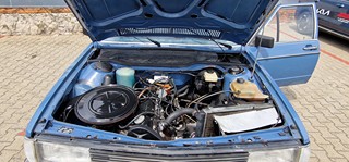 Audi 100