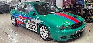Jaguar X-Type race car